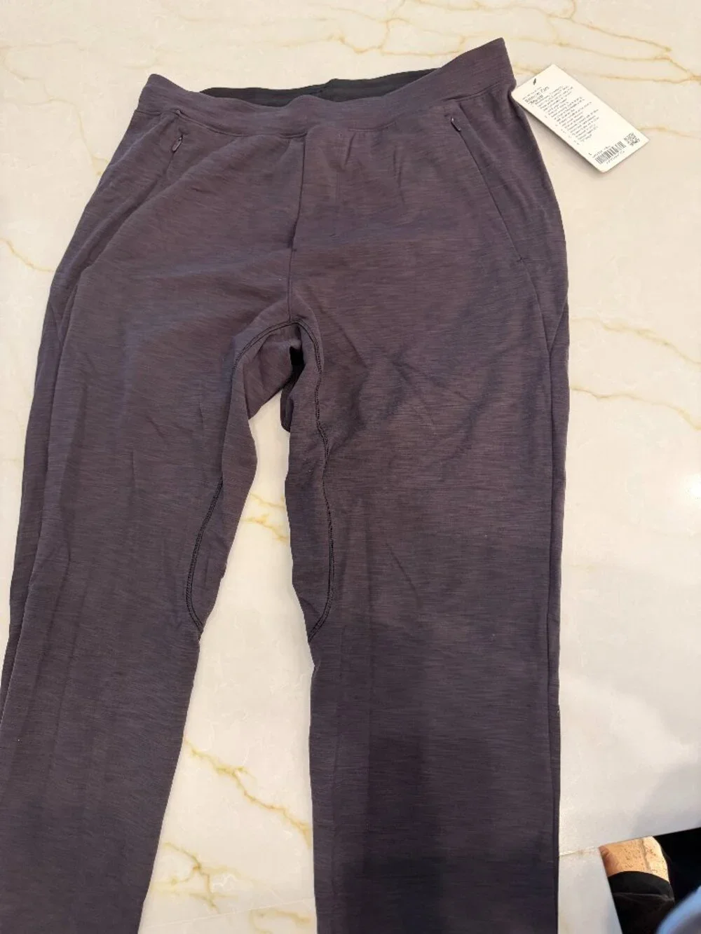 Lululemon Men's size large balancer pants.